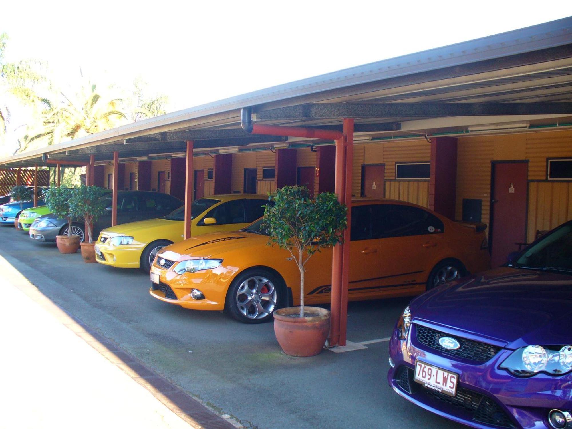 Motel Oasis Kingaroy Exterior photo