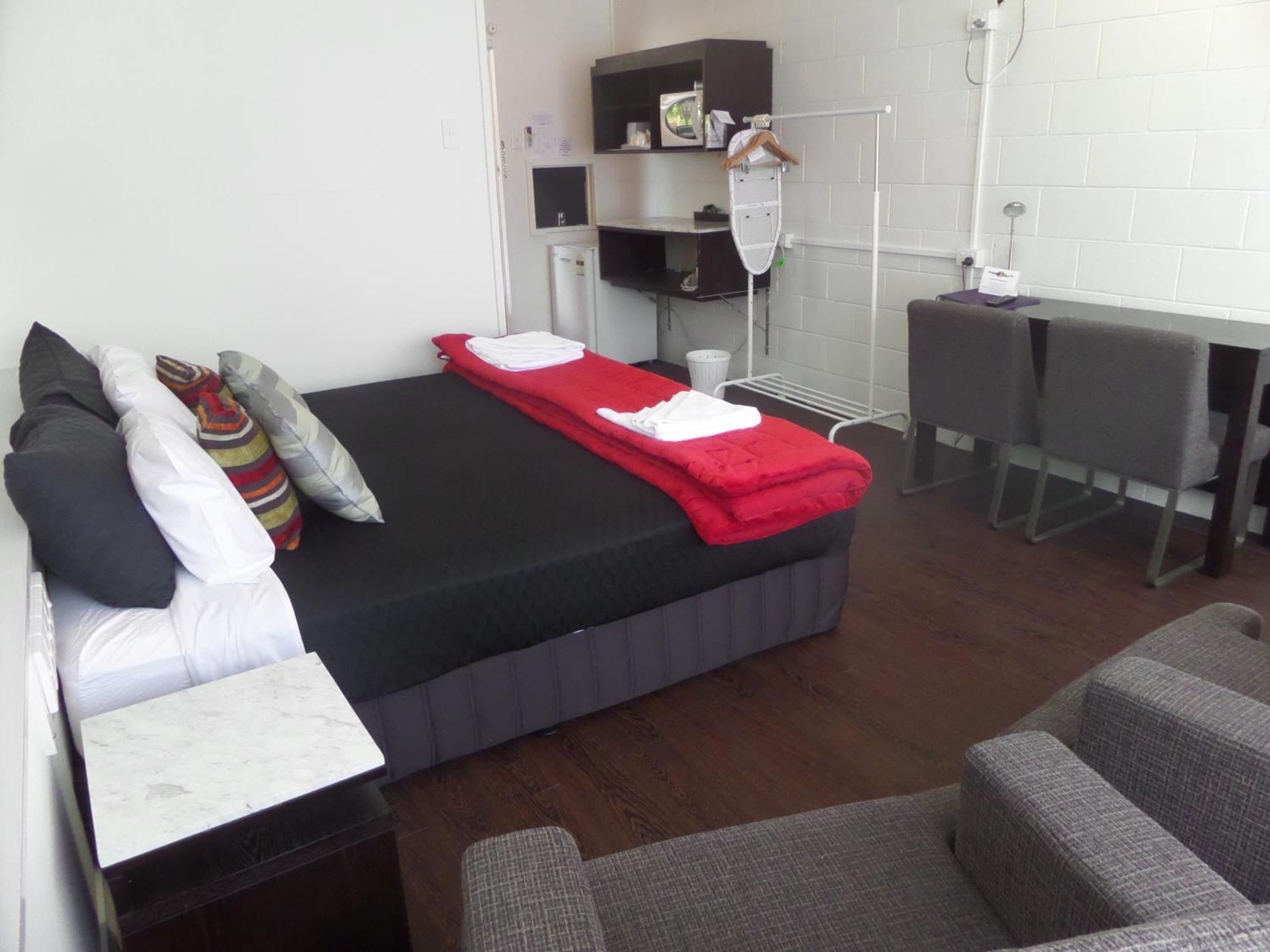 Motel Oasis Kingaroy Room photo